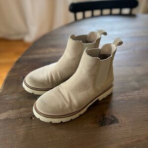 Chelsea Ankle Boots with Lug Sole